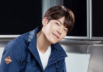 Masih Jalani Perawatan, Agensi Kim Woo Bin Beberkan Status Comeback Sang Aktor