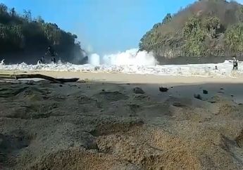 Ada Gelombang Laut Tinggi di Selatan Pulau Jawa, Ini Penjelasan BMKG