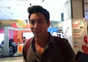 Lama Menetap di Amerika, Yoshi Sudarso Belajar Bahasa Indonesia Lagi