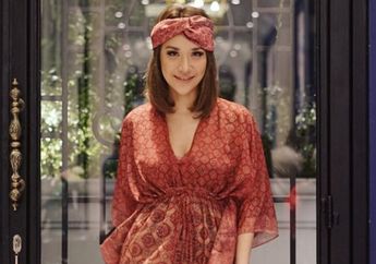 Lihat yuk Paras Cantik Natural Bunga Citra Lestari dengan Riasan Bergaya 'Drunk' yang Glowing Abis!