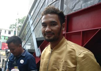 JFlow Minta Netizen Berhenti Menghujat Denada Tambunan di Media Sosial