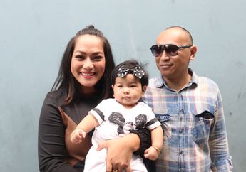 Tidak Pergi Bekerja,&nbsp;Jenny Cortez Mengaku Hanya Habiskan Uang Suami