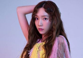 Jarang Muncul, Taeyeon SNSD Tampil Cute dengan Off Shoulder Dress Untuk Event Produk Skin Care!