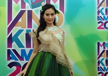 Di Komentari Lebih Junior, Iis Dahlia : Nggak Tau Apa-Apa Tapi Komentar, Itu Jahat Loh!