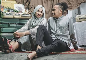 Selamat! Komika Abdur dan Istri Dikaruniai Anak Pertama