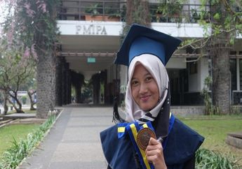 Herayati, Mahasiswi Cantik Anak Tukang Becak yang Lulus Dengan Predikat Cum Laude Dari ITB