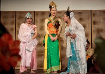 Citra Kirana Berakting Tanpa Naskah di Pementasan Lutung Kasarung