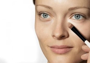 Pastikan Selalu Pakaikan Concealer di 5 Area Penting Wajah Kita Ini!