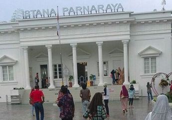 Bukan Kantor Kades, Warga Wonogiri Desain Rumahnya Mirip Istana Negara