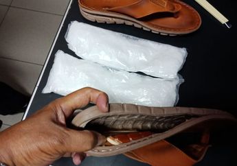 Polisi Bandara Amankan Alas Kaki Seharga Rp 1 Miliar, Ternyata Bentuknya Seperti Ini