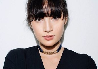 Nggak Heboh, Begini Gaya Simpel Tatjana Saphira Saat Nonton Festival Musik 'We The Fest'