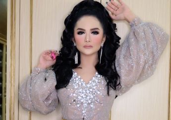 Siapa Sangka Jika Kemeja Polos yang Dipakai Penyanyi Sekelas Krisdayanti Ini Dibandrol dengan Harga Fantastis!