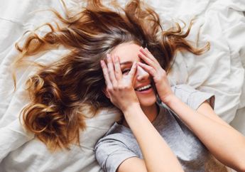 4 Trik Untuk Bikin Rambut Nggak Lepek dan Kusut Walaupun Baru Bangun Tidur!