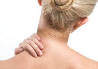 Nggak Pakai Ribet, yuk Coba Atasi Leher Hitam dengan Cuka Apel