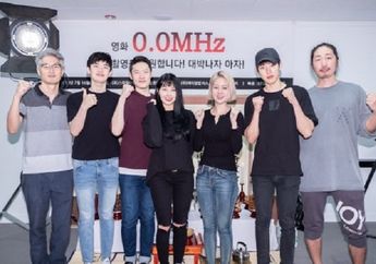 Begini Ekspresi Wajah Jung Eun Ji Apink dan Sungyeol INFINITE Saat Reading Naskah