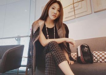 Liburan ke Shanghai, Sarwendah Tampil Feminin dalam Balutan Dress Nuansa Pastel