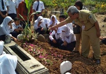 Sisiwi SMP Ditemukan Meninggal Saat Tidur Menggunakan Headset