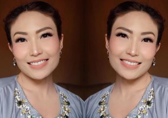 Intip yuk Penampilan Playful ala Ayu Dewi dengan Sepatu Wedges Karetnya, Cute Banget!