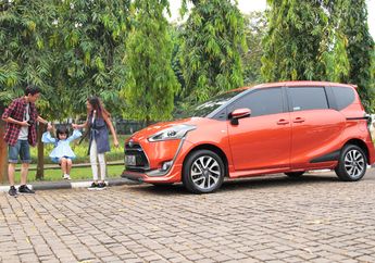 3 Kegiatan Seru yang Bisa Kamu Lakukan Bareng Keluarga dengan Mobil Kesayangan 