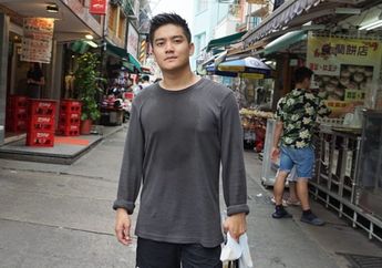 Santap Makanan Rumah dengan Lahap, Boy William Sukses Bikin Ngiler!