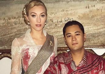 Ternyata Panji Trihatmodjo dan Varsha Strauss Gelar Resepsi dengan Adat Minang