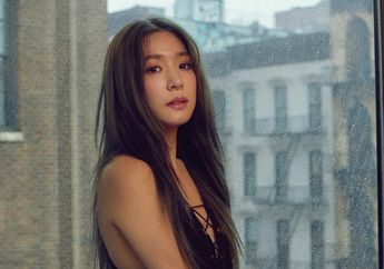 Intip yuk Mix & Match Tiffany Young dengan Tas Koleksi Terbaru Dior yang Harganya Selangit!