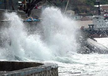 Waspada! BMKG Ingatkan Gelombang Tinggi Selatan Jawa, Makassar, Bali, Selat Sunda