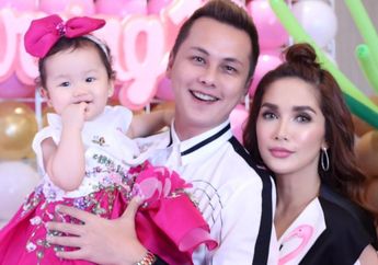 Baru Berumur 1 Tahun, Anak Bungsu Ussy Sulistyawaty-Andika Pratama Sudah Pakai Sepatu Mewah Berharga Fantastis!