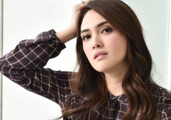 Mengintip Anggunnya Penampilan Shandy Aulia dengan Balutan Dress Motif Floral, Cantik Maksimal!