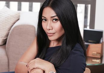 Berkelas, Ternyata Segini Harga Celana Jins yang Dipakai Penyanyi Sekelas Anggun C Sasmi!