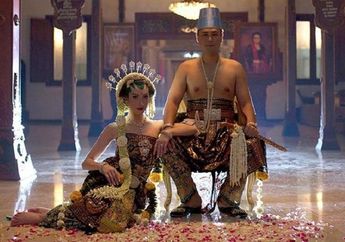 Sang Desainer Akhirnya Ungkap Rahasia Baju Pengantin Panji Trihatmodjo