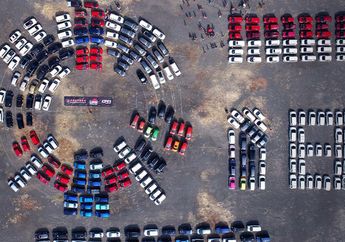 Dukung Asian Games, di GIIAS Komunitas Mobil Bikin Konfigurasi Logo