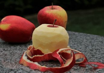 Dikupas atau Dimakan Beserta Kulitnya, Manakah Cara yang Tepat Mengkonsumsi Buah Apel?