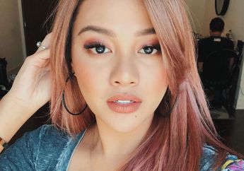 Aurel Hermansyah Tampil dengan Baju Seksi di Alam Bebas, Kepoin Penampilannya deh!