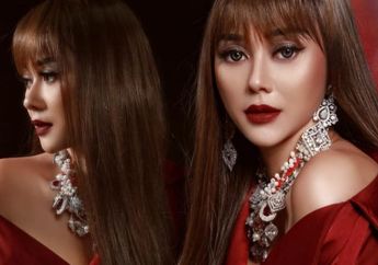 Mengintip Cantiknya Aura Kasih dalam Balutan Kebaya Khas Bali, Kayak Apa nih?