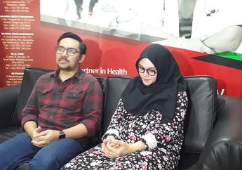 Baru Lahir, Anak Zee Zee Shahab dan Prabu Revolusi Sudah Tunjukkan Bakatnya
