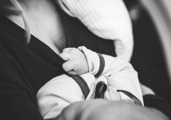 6 Cara Ini Efektif Banget Mengencangkan dan Menjaga Kesehatan Payudara Usai Menyusui