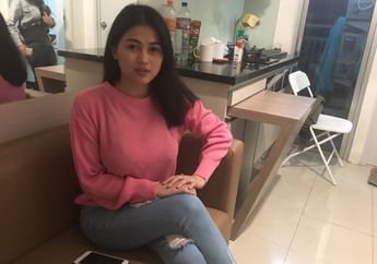 Eksklusif: Mengintip Aktivitas Ovi Sovianti Bersama Calon Suami