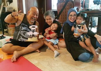 Istri Indro Warkop Ganti Obat Kemoterapi Kanker, Sang Anak: Mami Botak Kaya Suami dan Mantunya