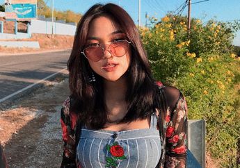 Begini Gaya Seksi Marion Jola Saat Berada di Balik Meja Pembawa Berita TV