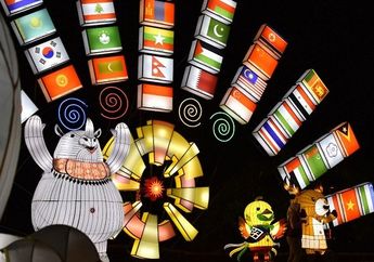 Asyik! Festival Lampion Terbesar di Gelar Pantai Festival Ancol