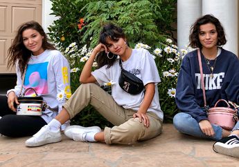 Contek yuk Penampilan Selena Gomez Saat Mengenakan Fanny Pack!