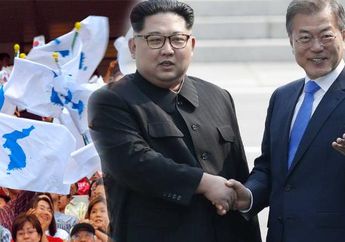 Perwakilan Korea Utara dan Korea Selatan Saling Bergandengan Tangan dalam Pembukaan Asian Games 2018