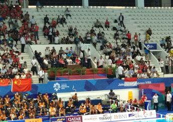 Gagal Sabet Medali di Cabor Renang Putra, Jokowi Tetap Berdiri dan Beri Tepuk Tangan untuk Indonesia 