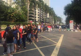 Wow! Antusias Pendukung Tim Bultangkis Indonesia Rela Antri untuk Dapat Tiket Pagi Ini...