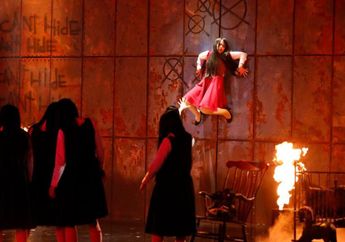 Netizen Amerika Sempat 'Mengamuk' Saat Aksi Panggung The Sacred Riana Dipotong