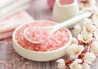 Garam Merah Himalaya Ampuh Bikin Kulit Makin Cantik, Mau Tahu Kegunaan Lainnya?