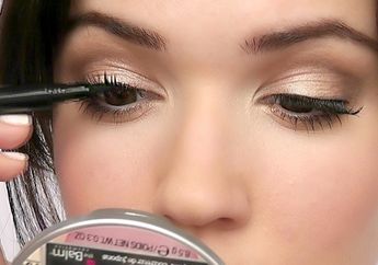 Cara Membersihkan Bulu Mata Palsu Agar Lebih Awet dan Aman Digunakan