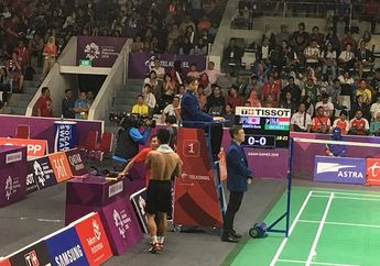 Tak Hanya Jonatan Christie, Anthony Ginting Juga Disoraki Penonton Wanita saat Ganti Baju di Pinggir Lapangan