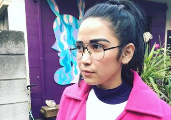 Tak Hanya Jago Berakting, Dinda Kanyadewi Juga Punya Bakat Menulis!